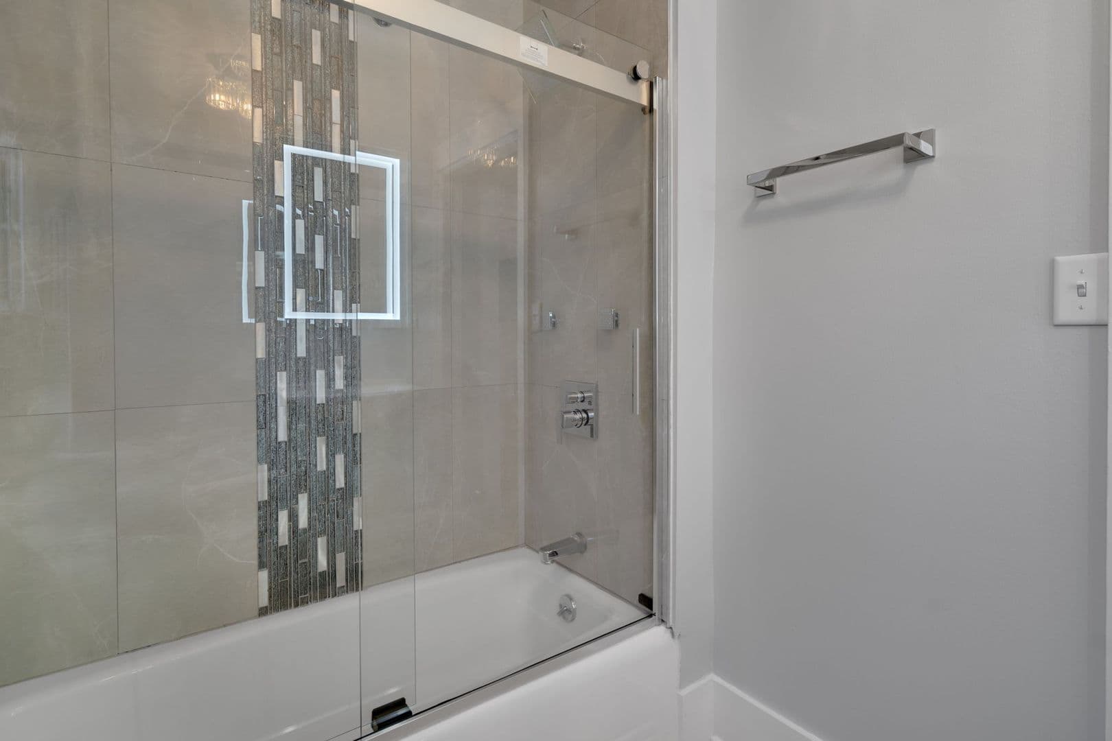 Ithaca Apartment: 104 Harvard Pl