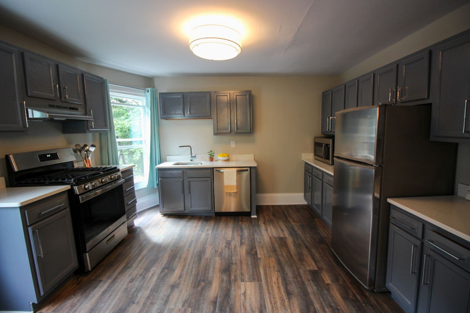 Ithaca Apartment: 522 Stewart Ave