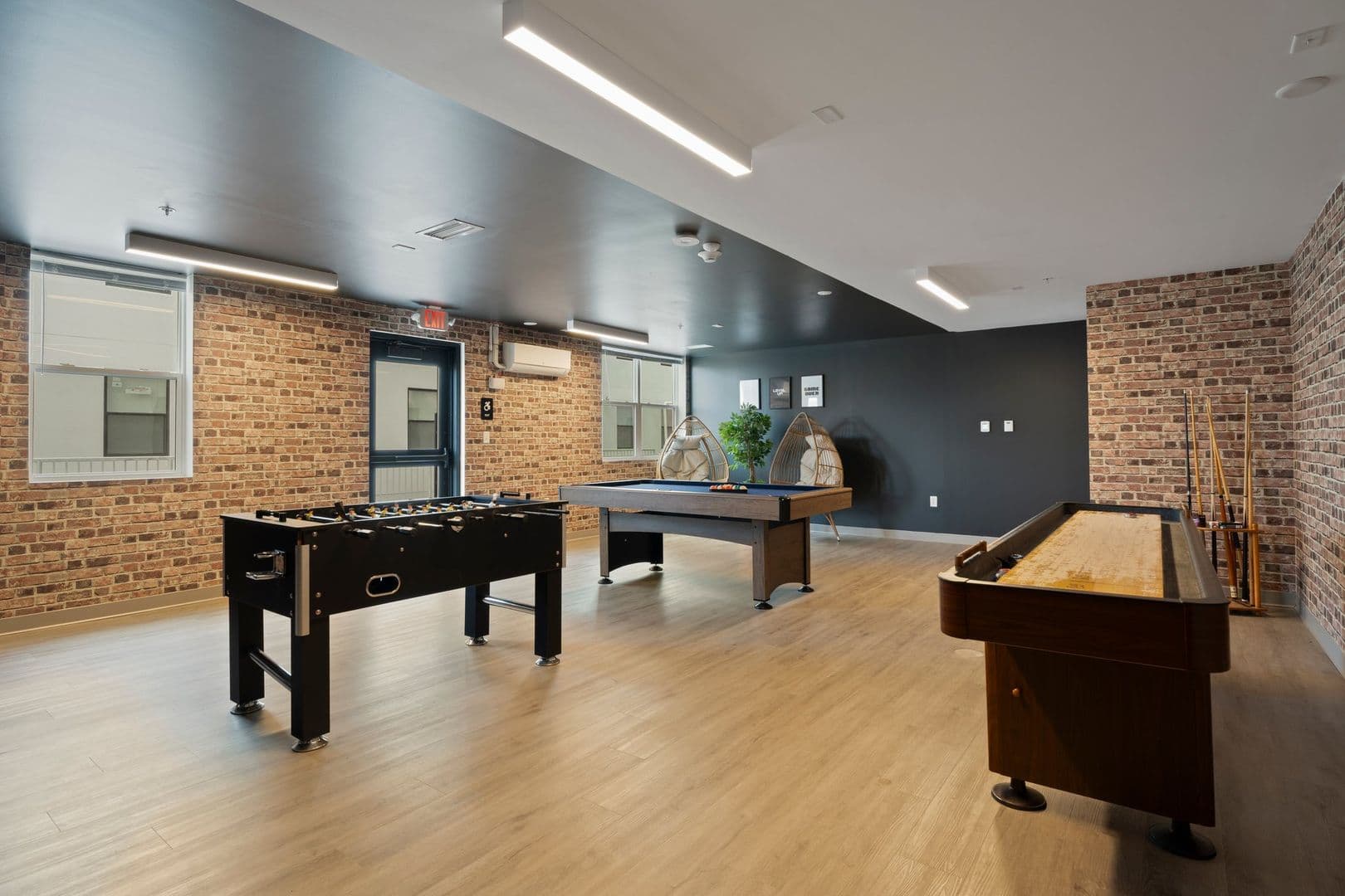 Ithaca Apartment: 815 S Aurora St