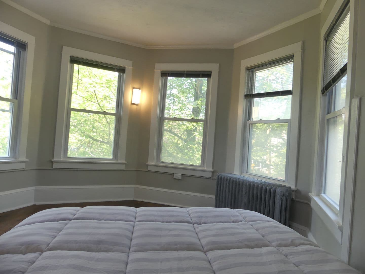 Ithaca Apartment: 609 E State St