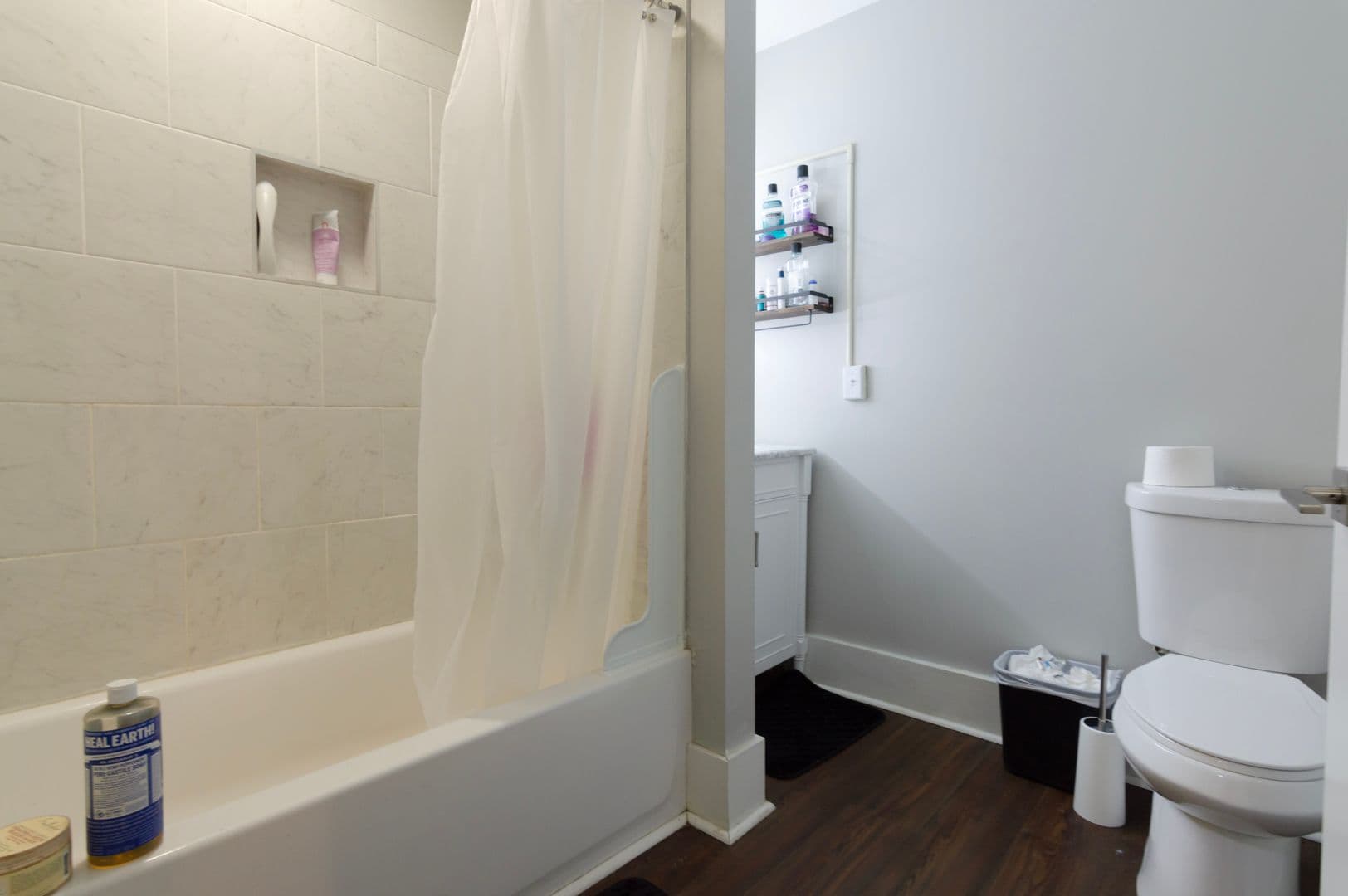 Ithaca Apartment: 609 E State St