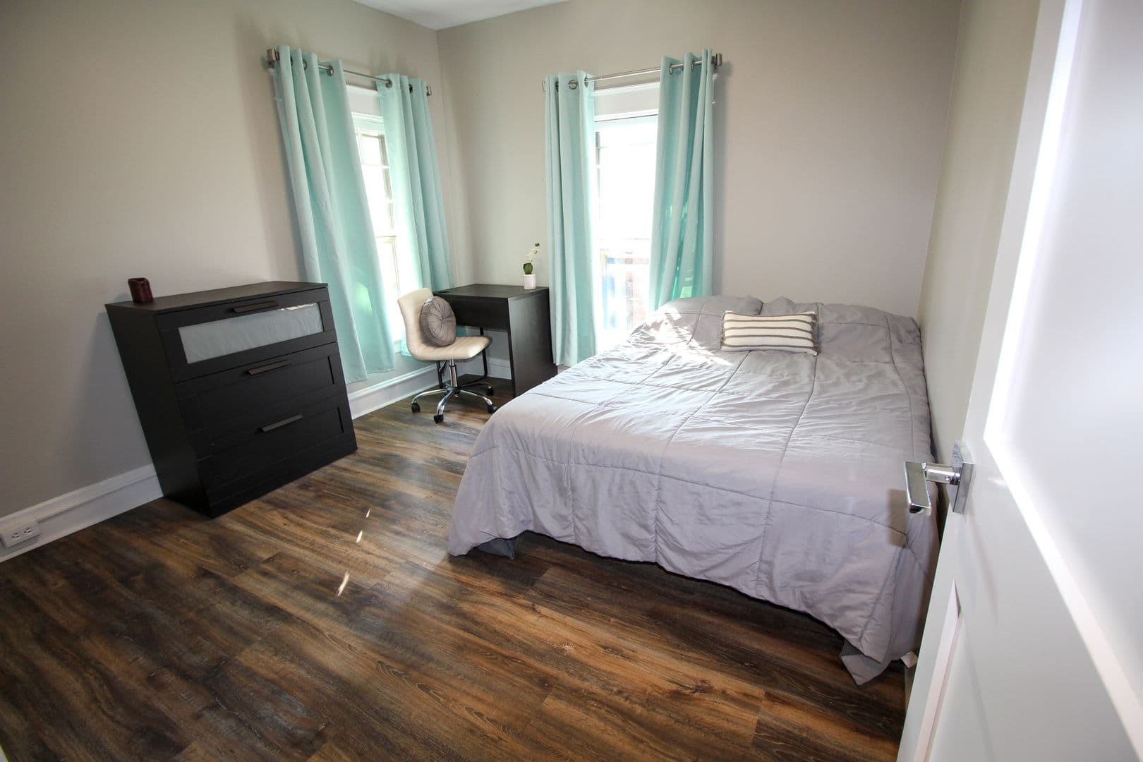Ithaca Apartment: 613 E State St