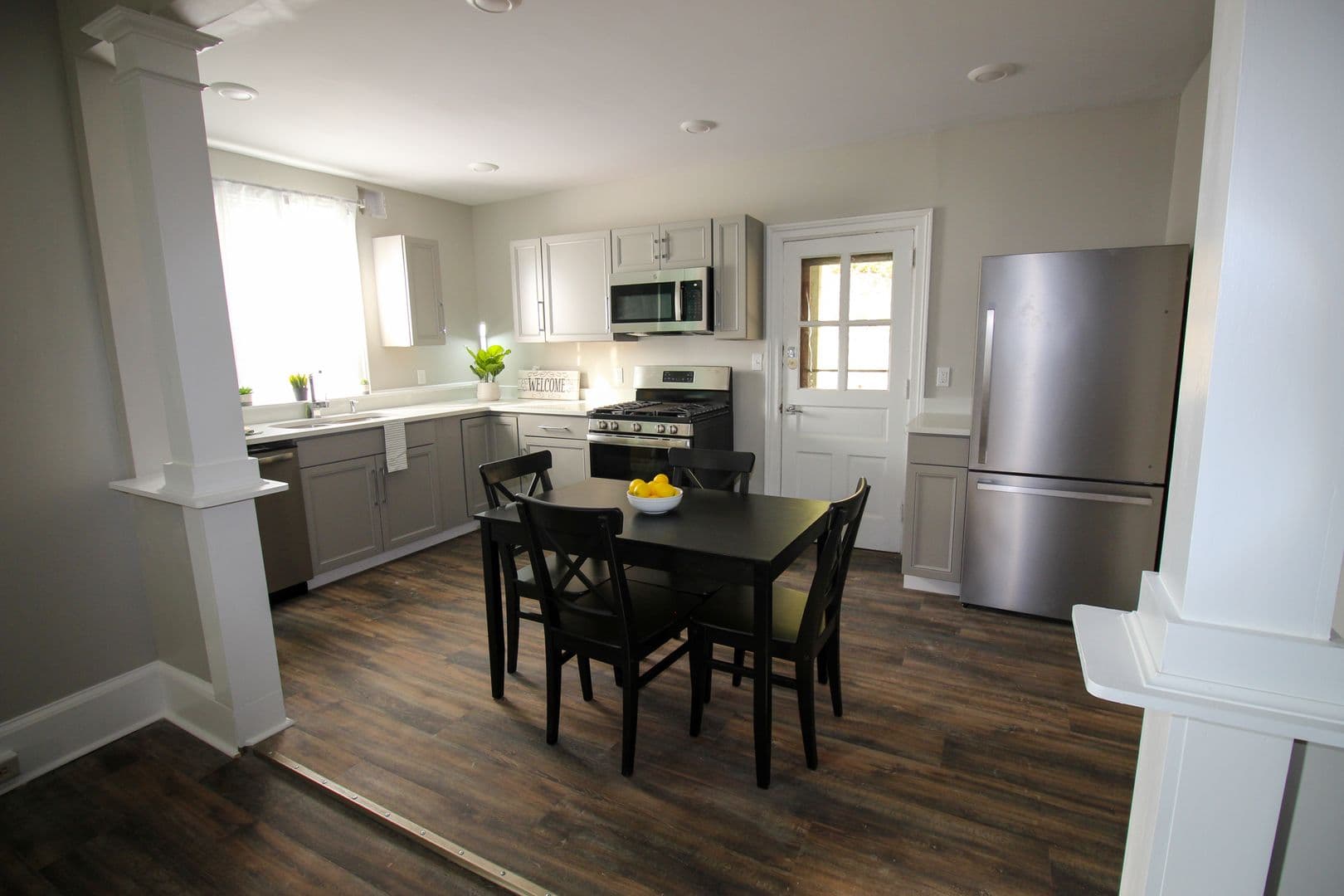 Ithaca Apartment: 613 E State St