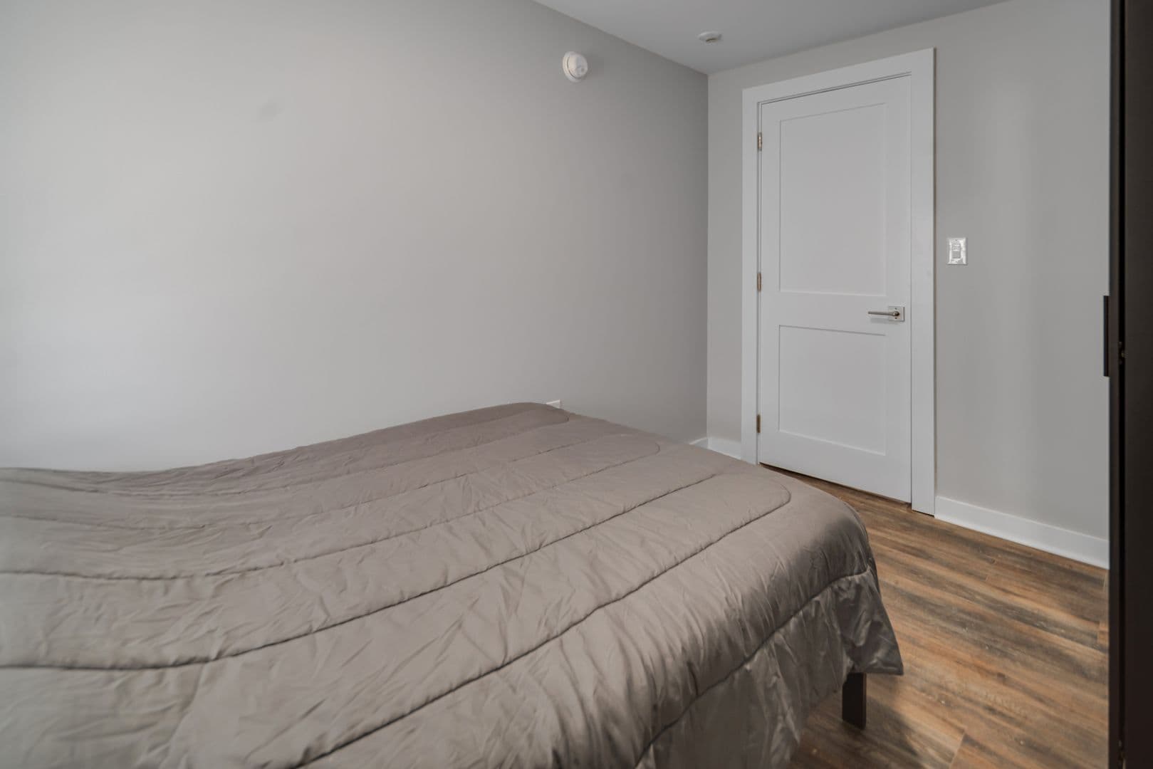 Ithaca Apartment: 109 Williams St