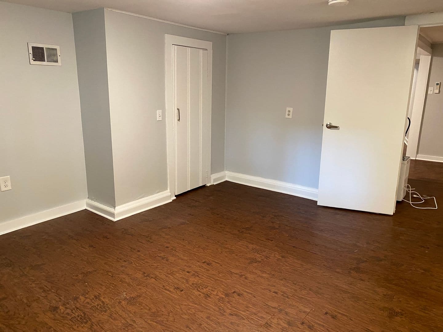 Ithaca Apartment: 1002 N. Aurora St.