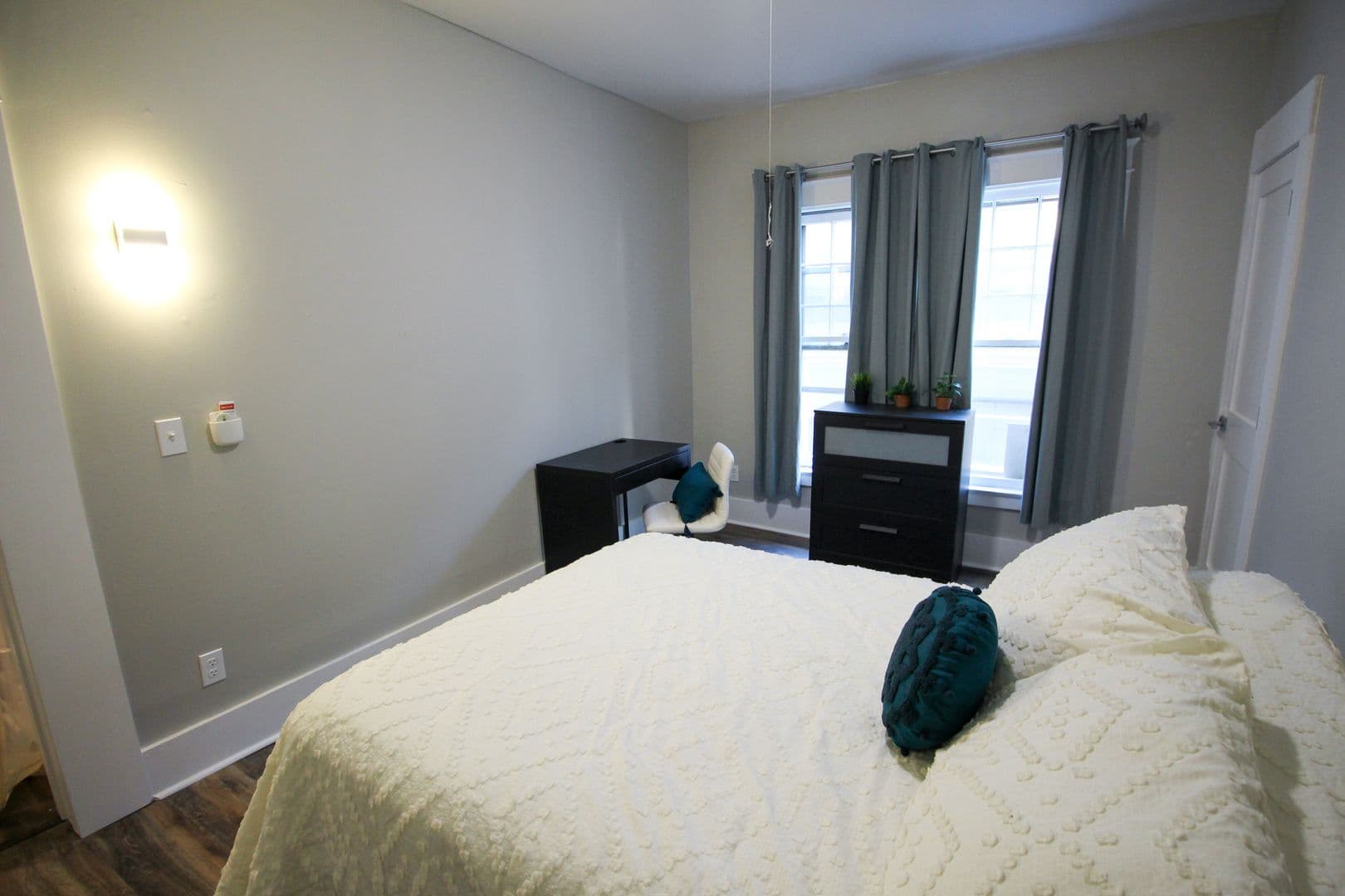 Ithaca Apartment: 613 E State St