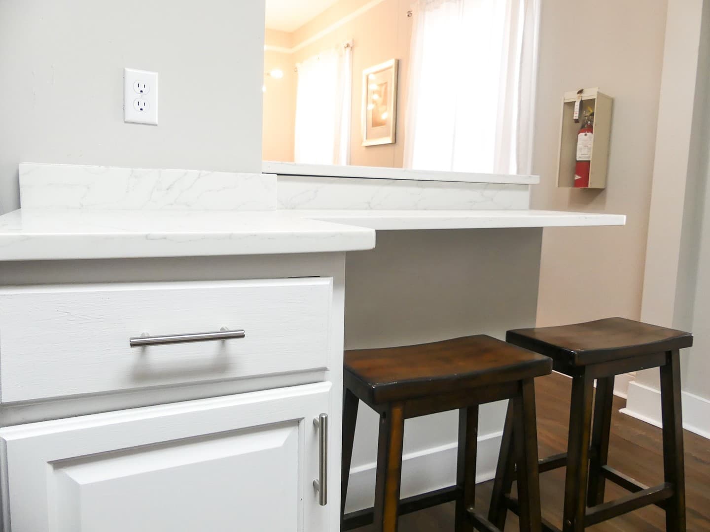 Ithaca Apartment: 144 Linn St.