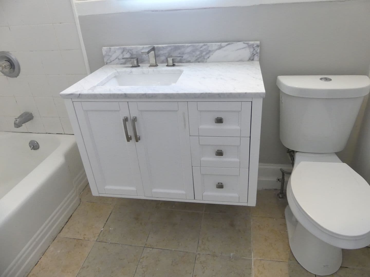 Ithaca Apartment: 609 E State St