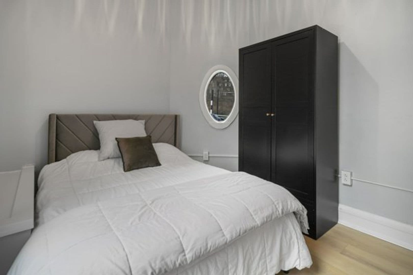 Ithaca Apartment: 504 Stewart Ave