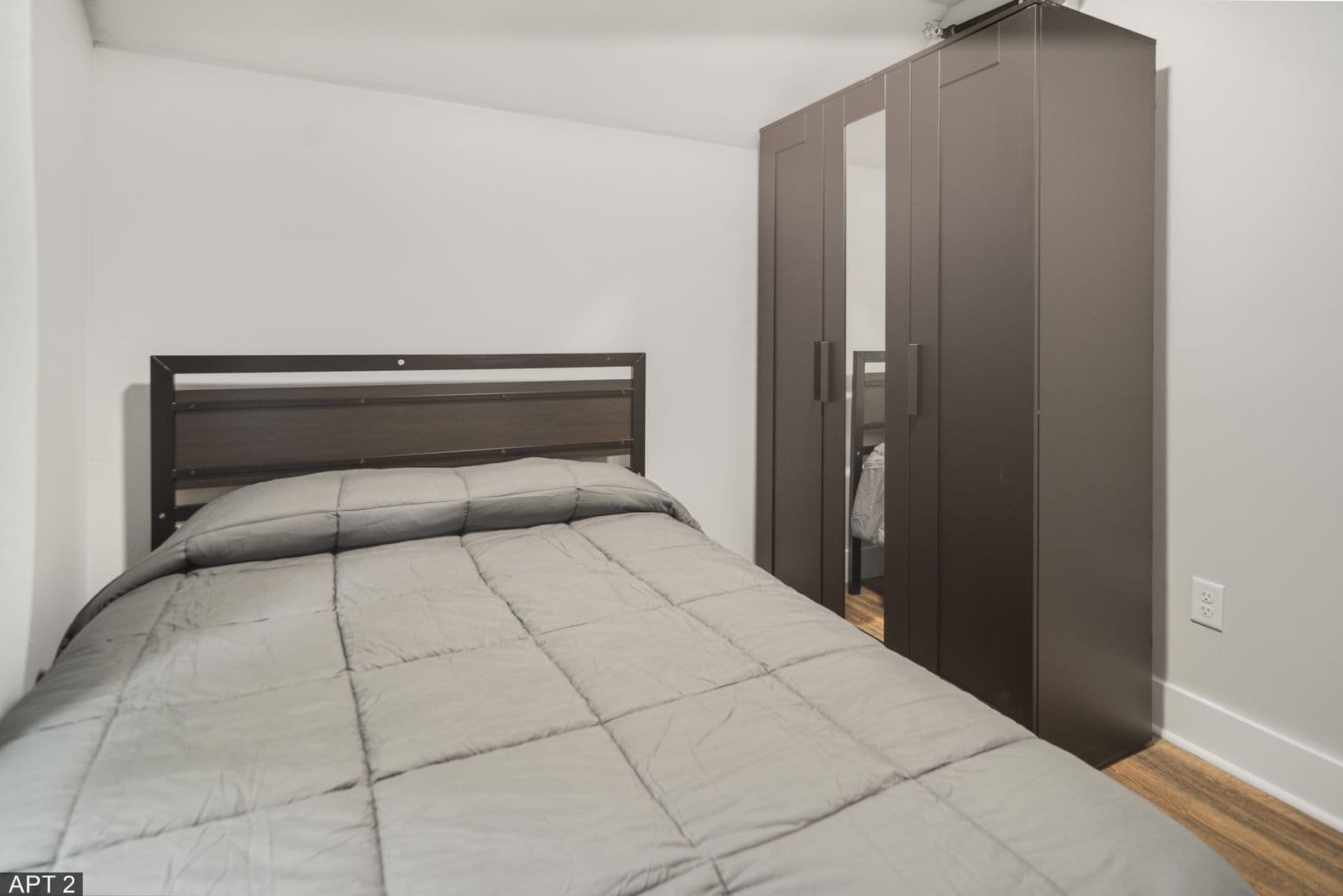 Ithaca Apartment: 711 E Seneca St