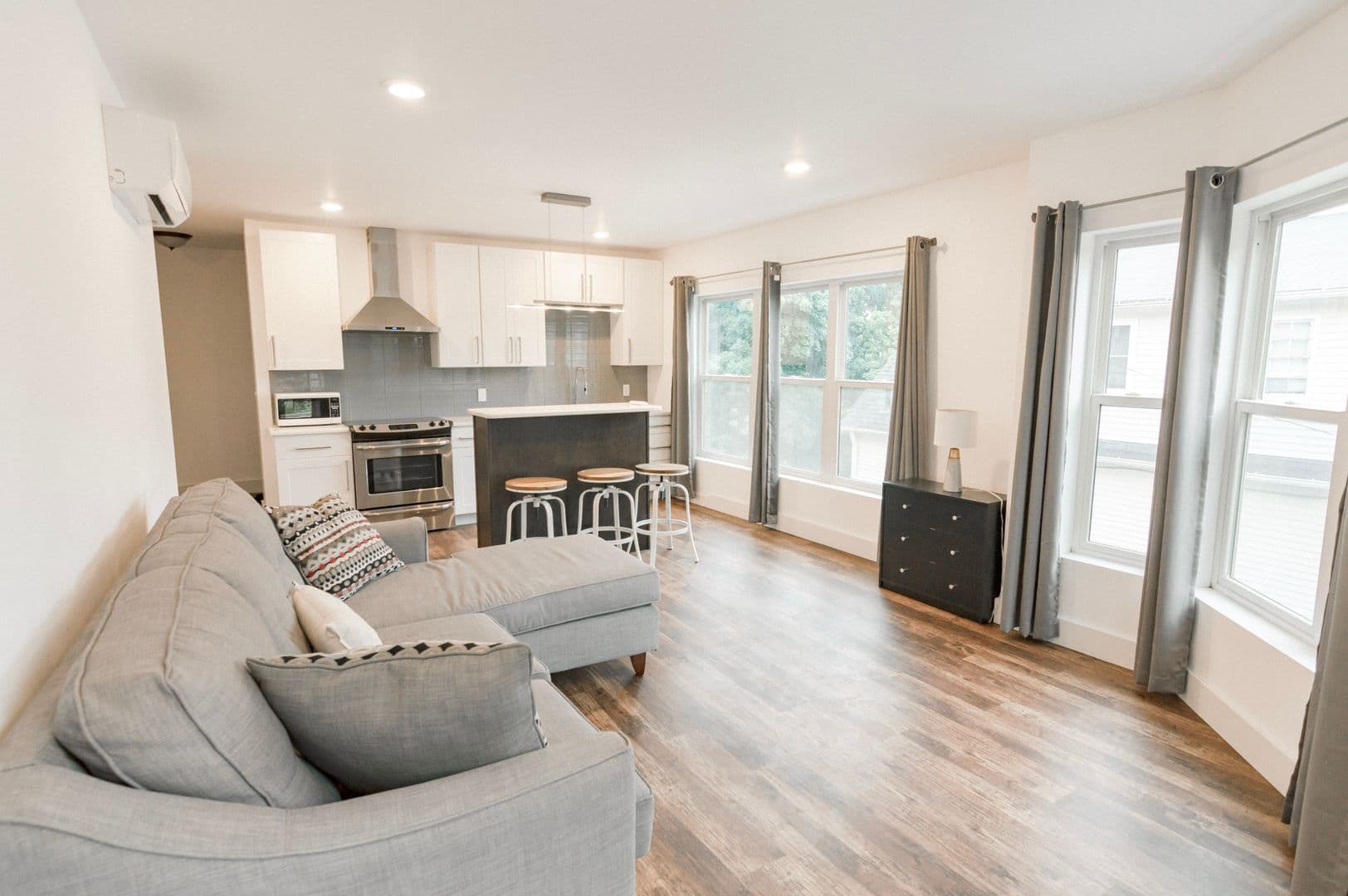 Ithaca Apartment: 707 E. Seneca St