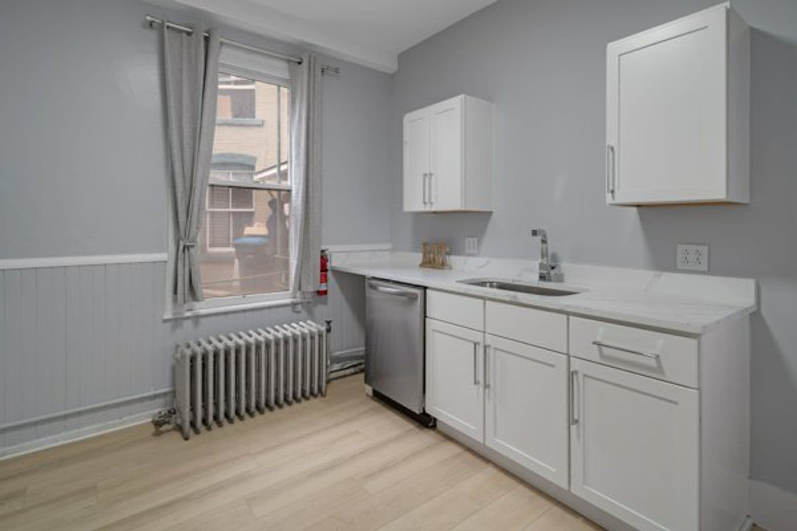 Ithaca Apartment: 702 E State St