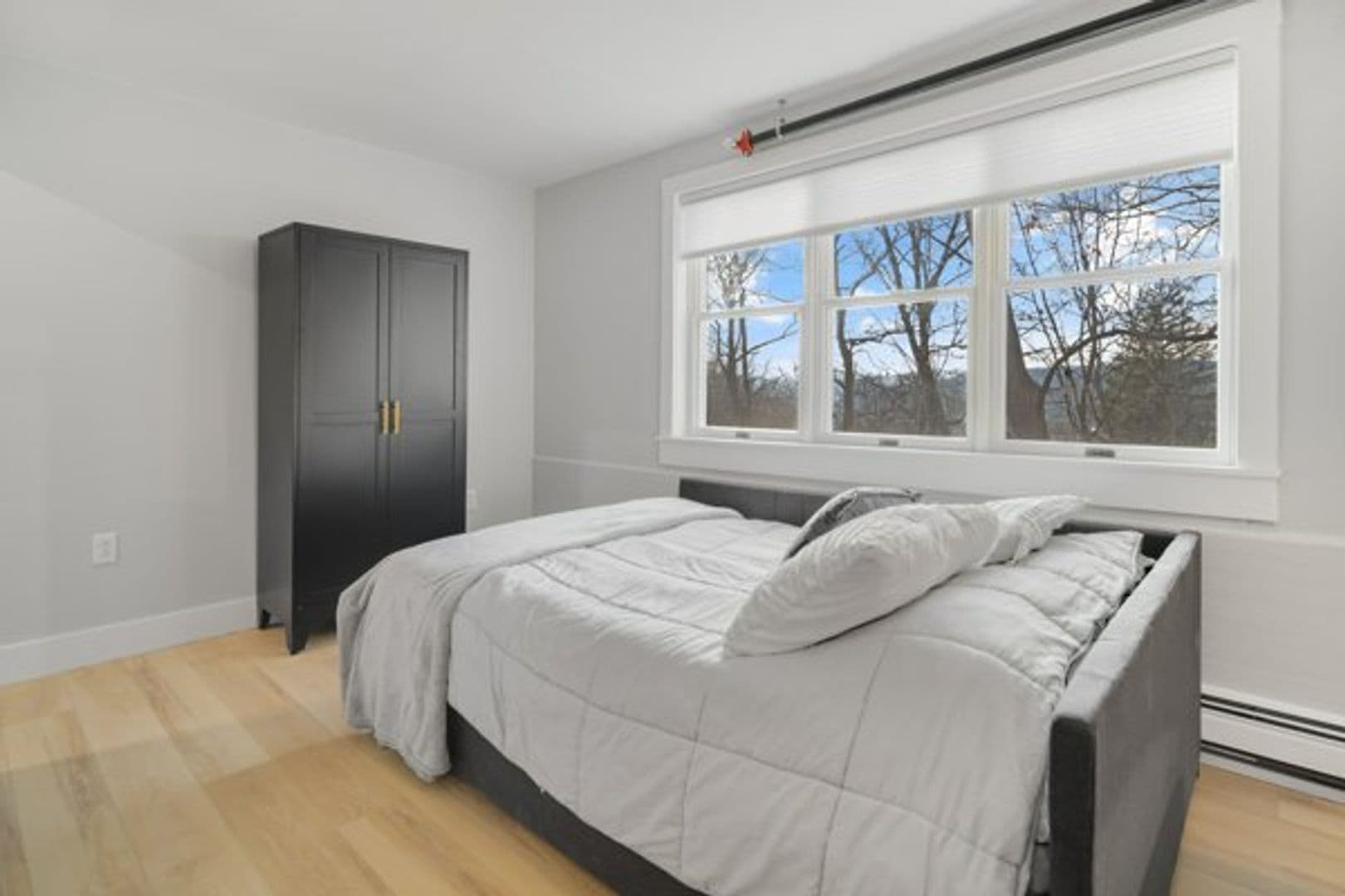 Ithaca Apartment: 504 Stewart Ave