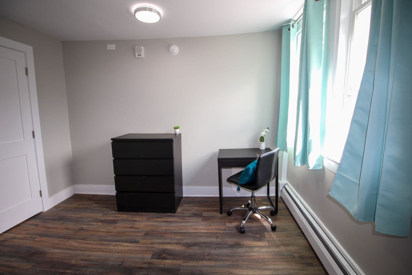Ithaca Apartment: 522 Stewart Ave