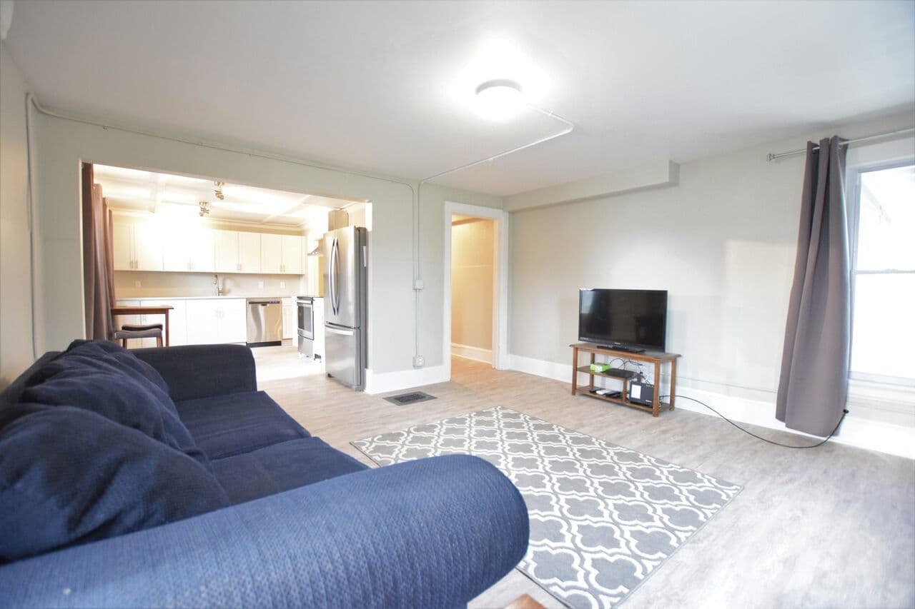 Ithaca Apartment: 1002 N. Aurora St.