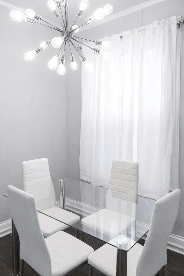 Ithaca Apartment: 144 Linn St.