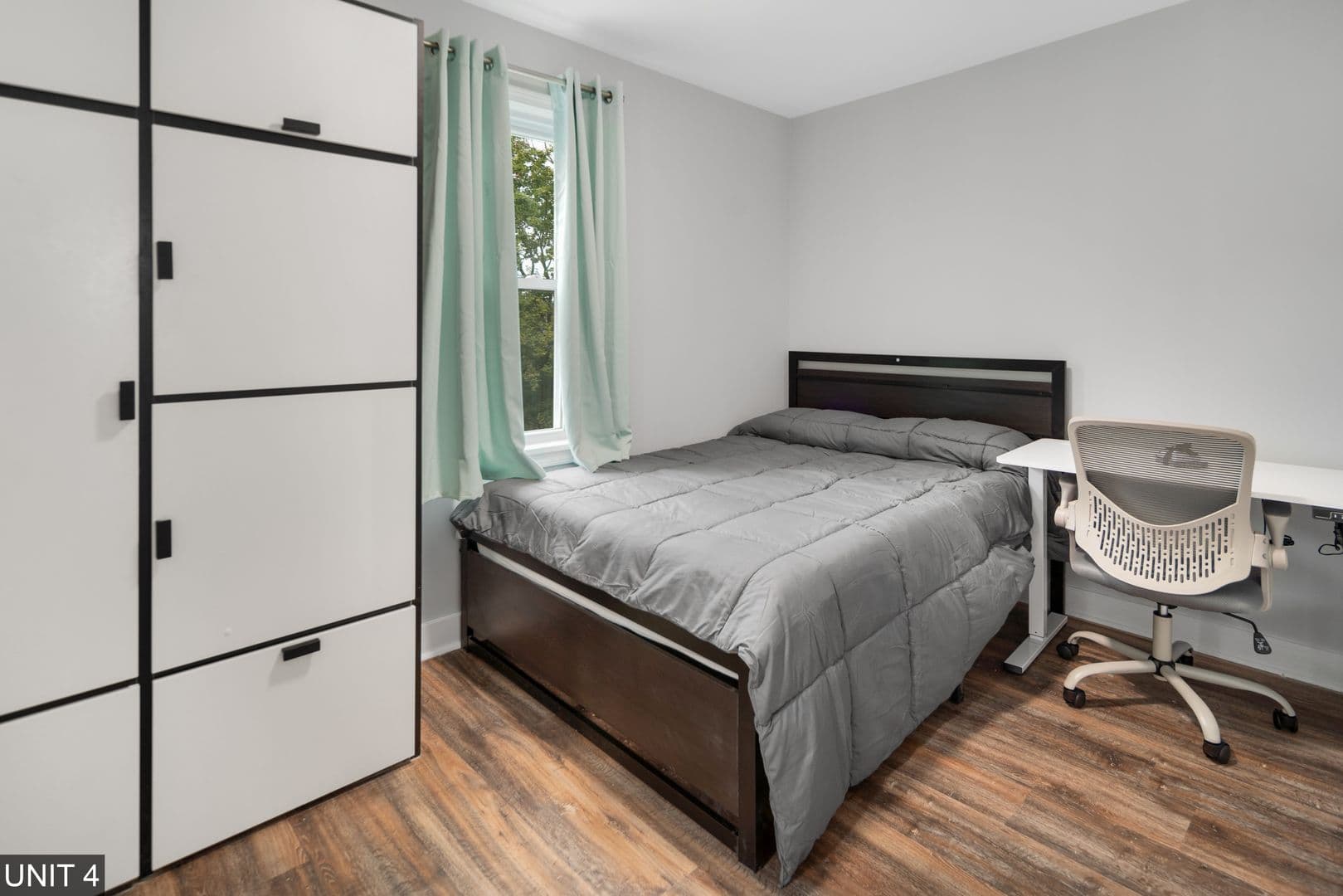 Ithaca Apartment: 710 Stewart Ave