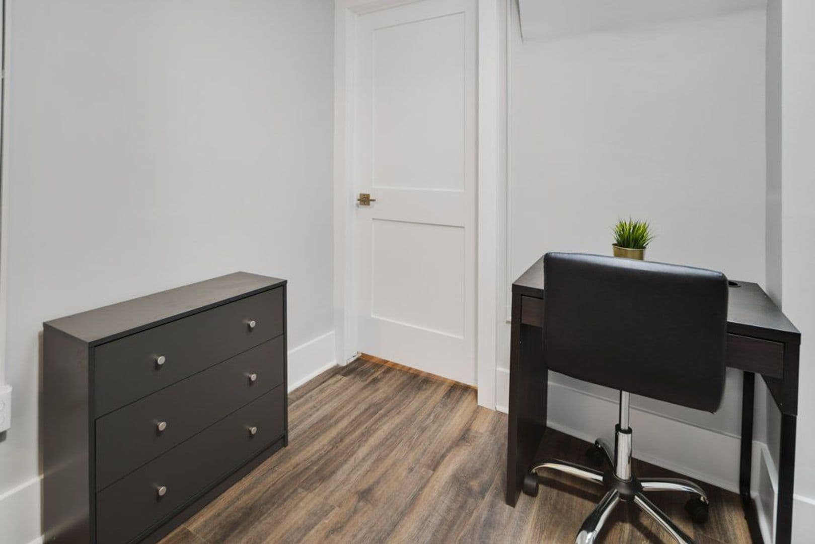 Ithaca Apartment: 105 Highland Place