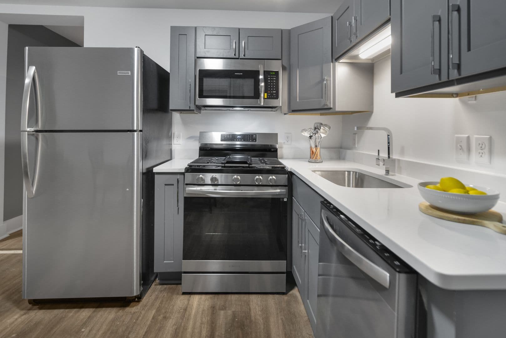 Ithaca Apartment: 518 Linn St
