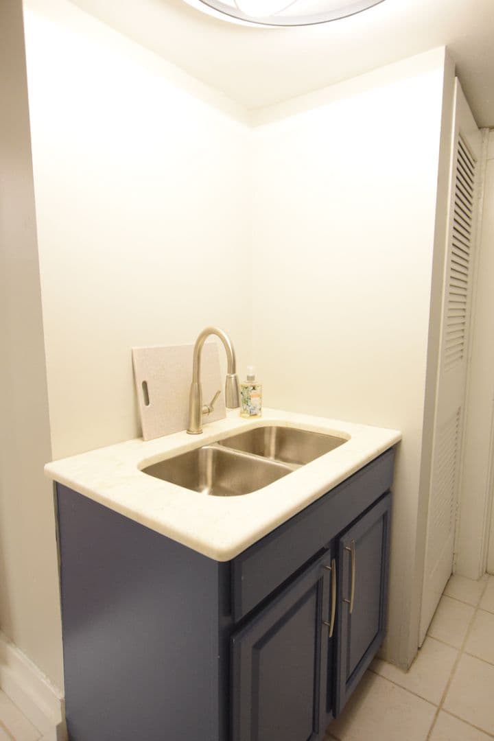 Ithaca Apartment: 609 E State St