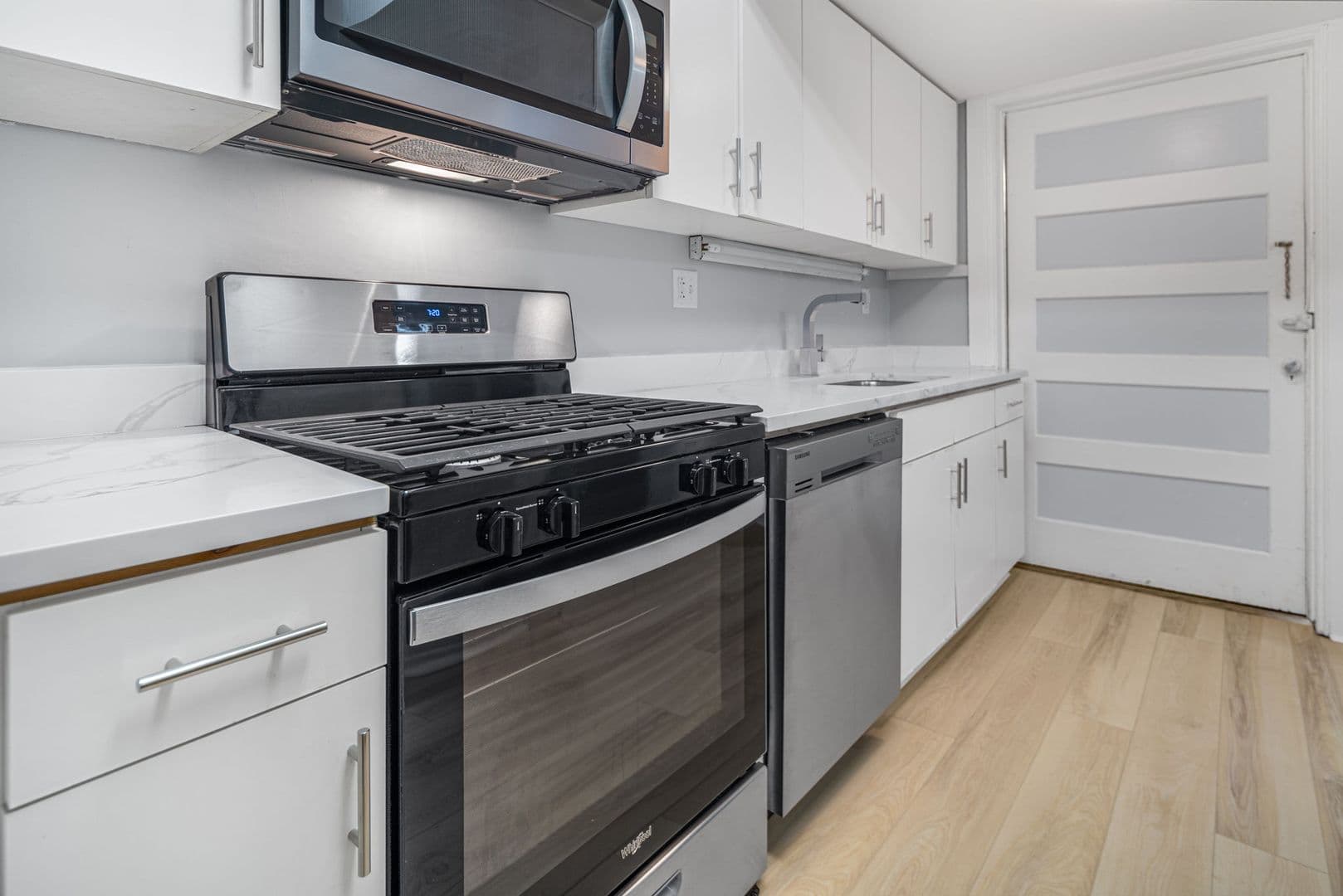Ithaca Apartment: 504 Stewart Ave