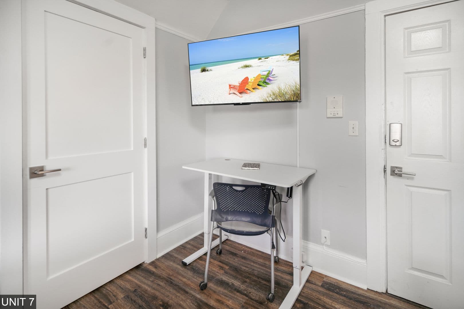 Ithaca Apartment: 710 Stewart Ave