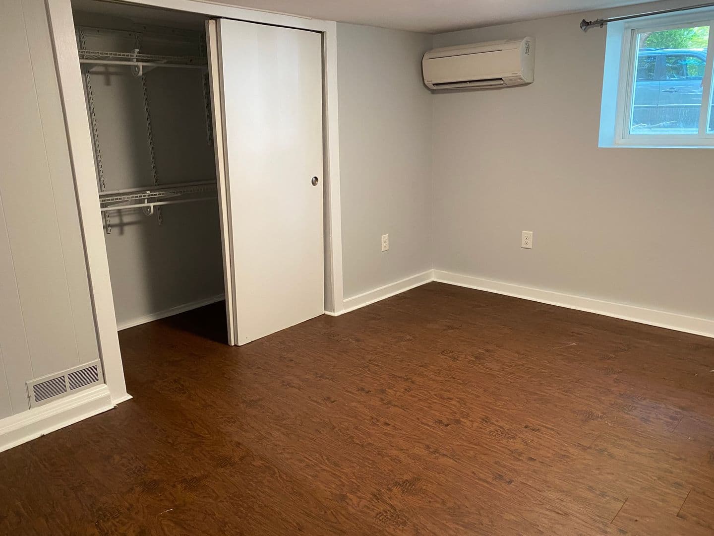 Ithaca Apartment: 1002 N. Aurora St.