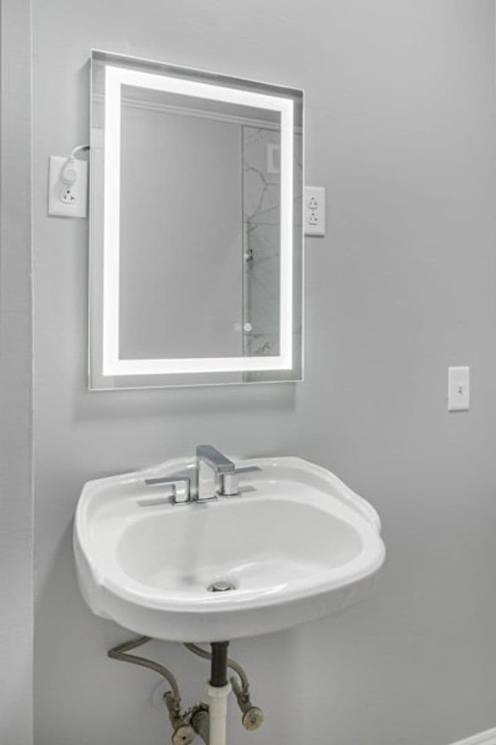 Ithaca Apartment: 504 Stewart Ave