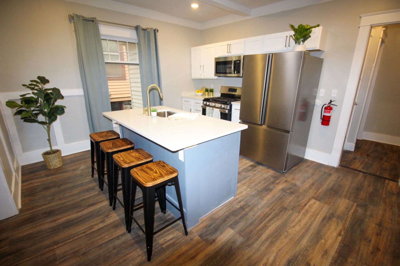 Ithaca Apartment: 613 E State St