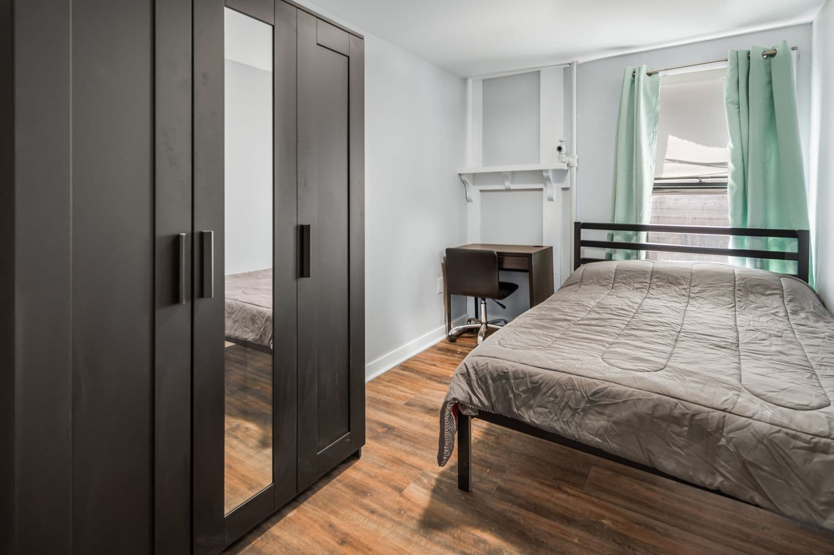 Ithaca Apartment: 109 Williams St
