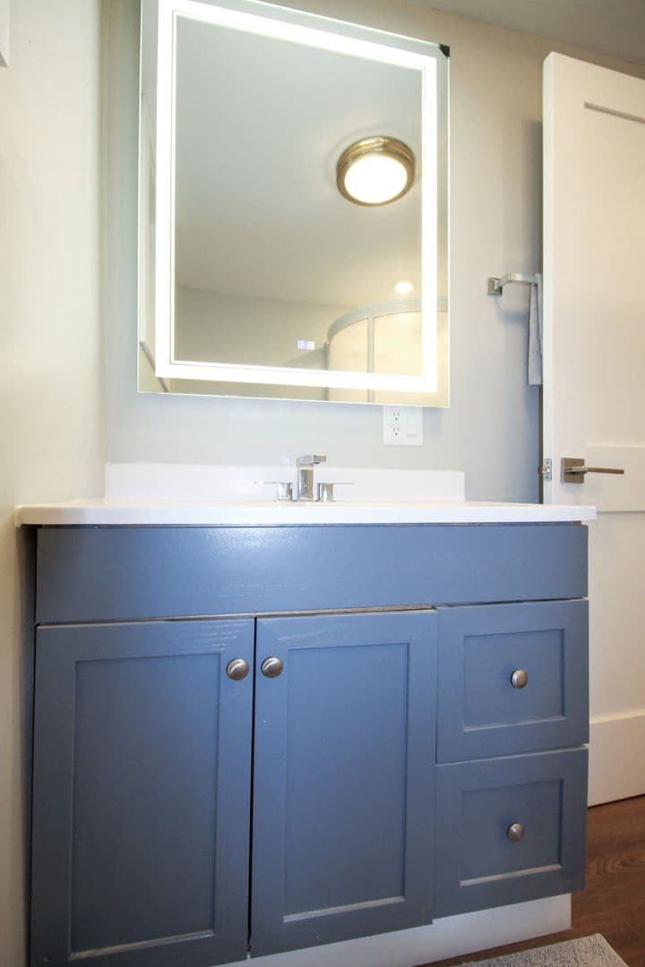 Ithaca Apartment: 522 Stewart Ave