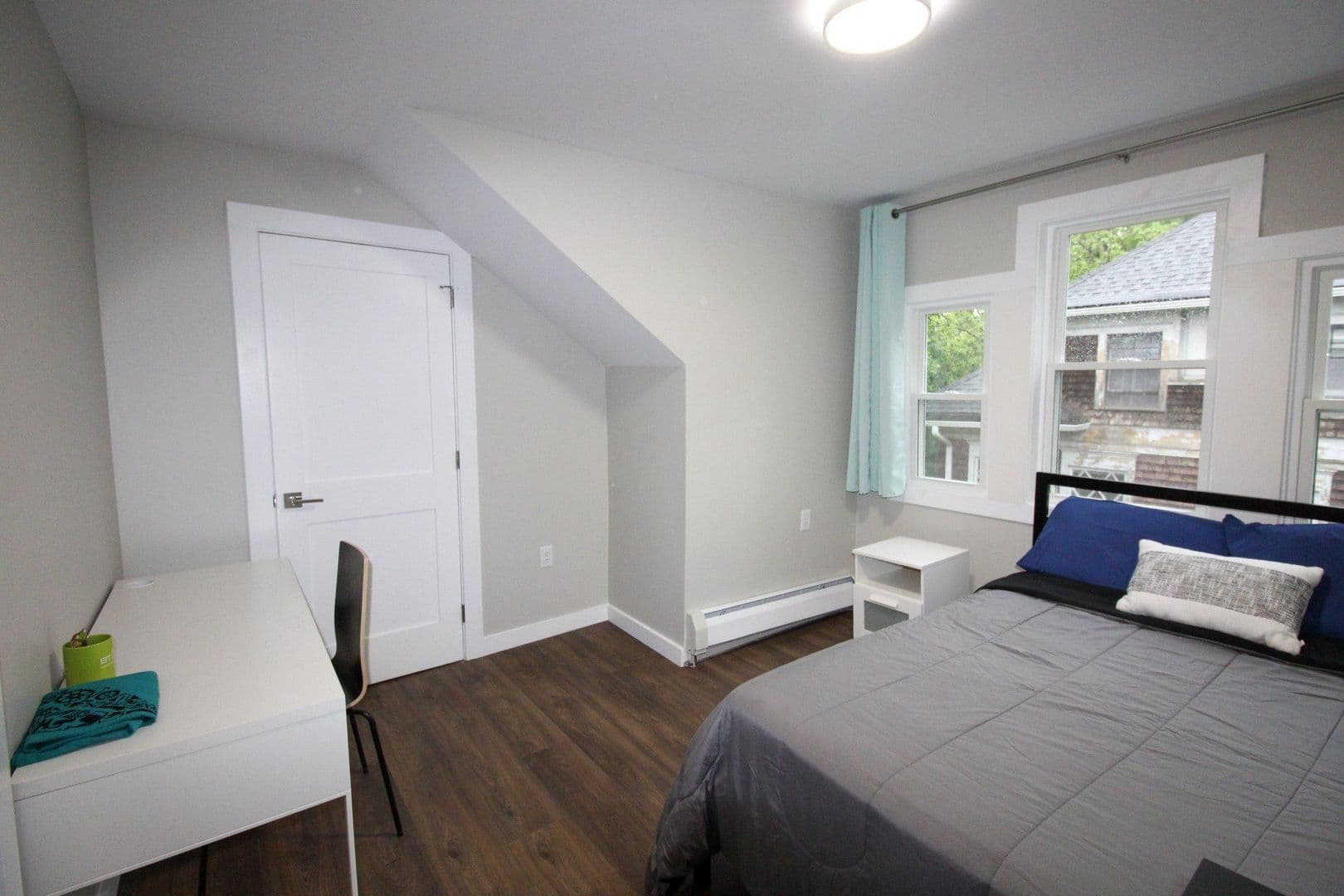 Ithaca Apartment: 522 Stewart Ave