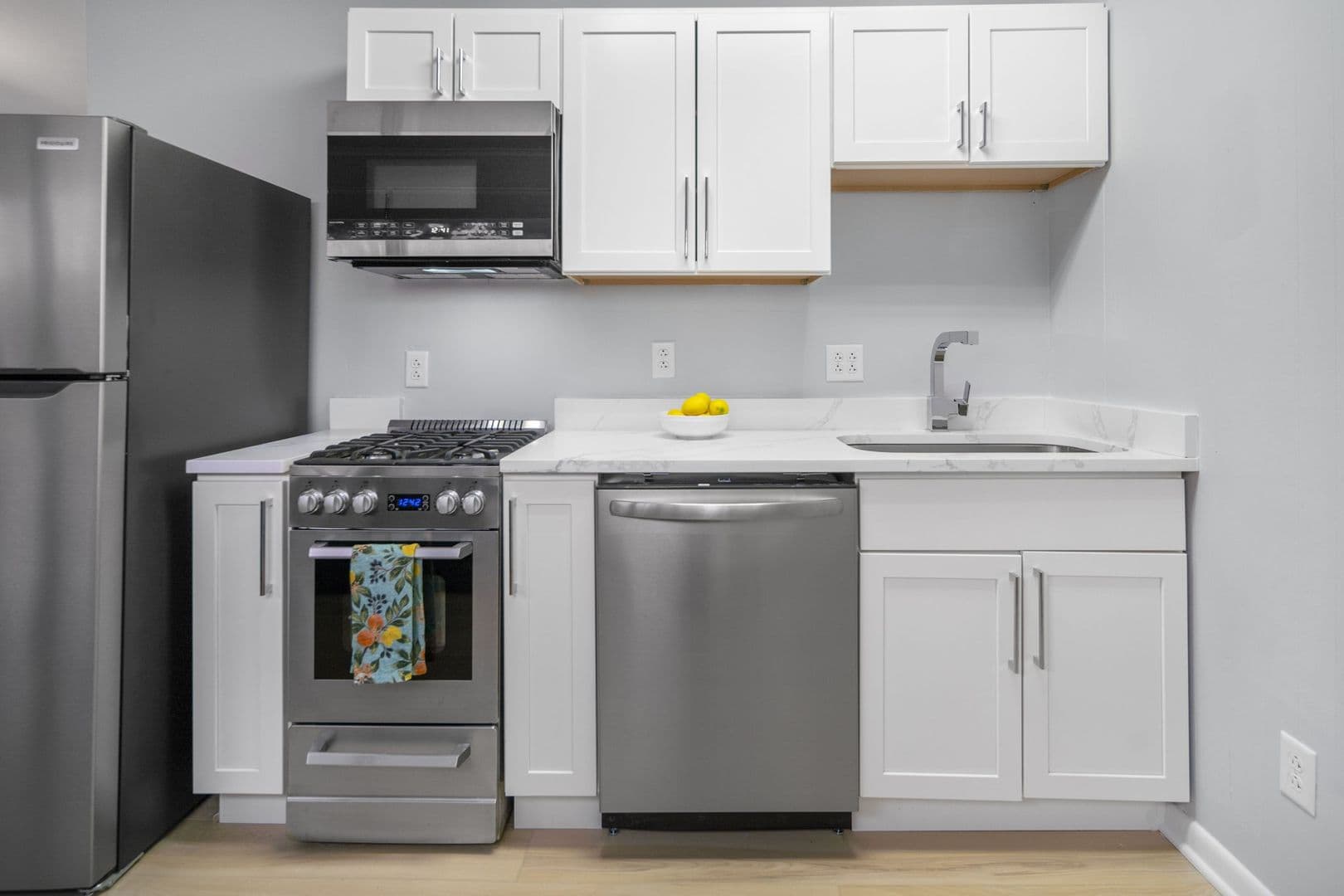 Ithaca Apartment: 104 Harvard Pl