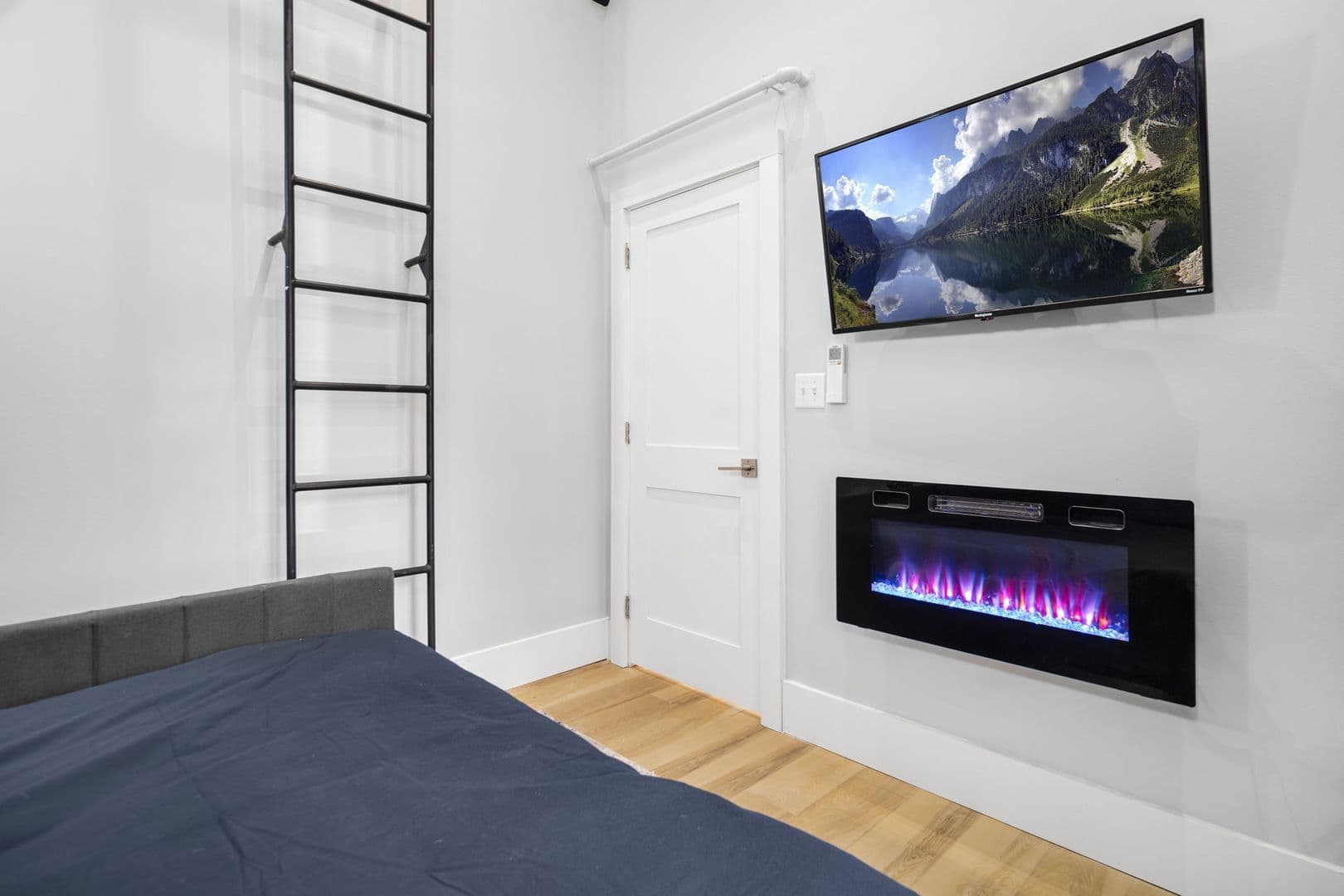 Ithaca Apartment: 504 Stewart Ave