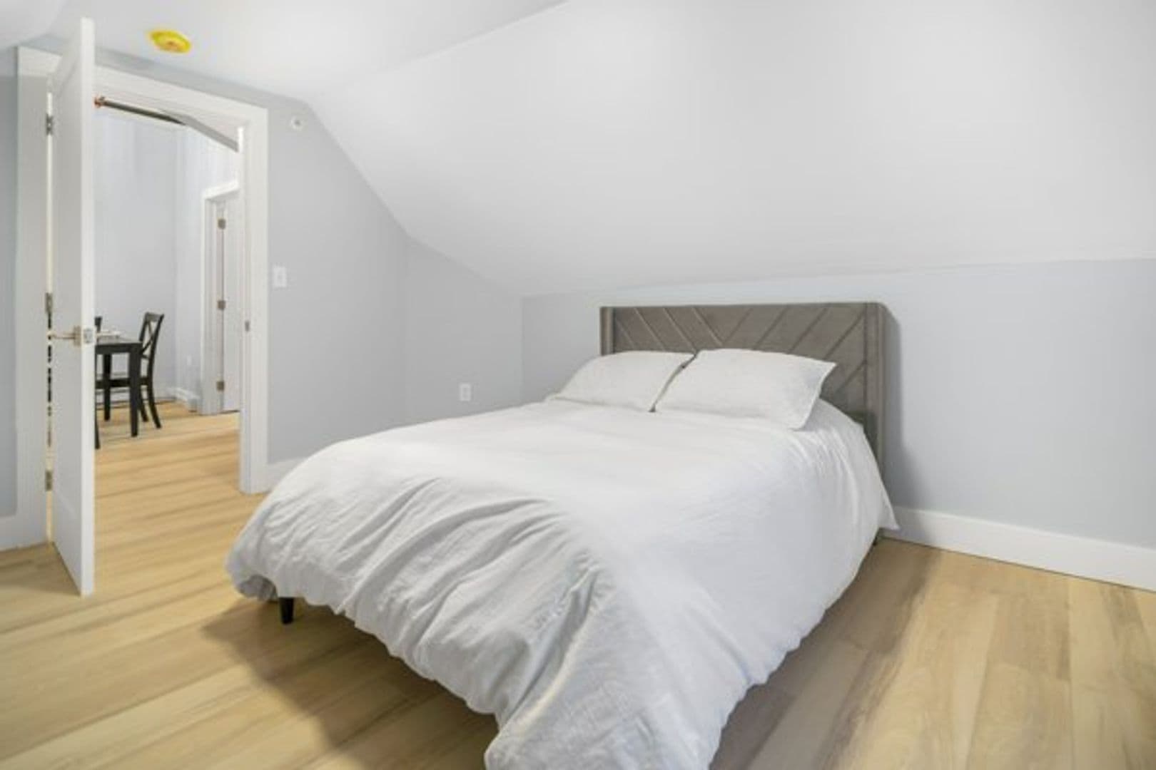 Ithaca Apartment: 504 Stewart Ave
