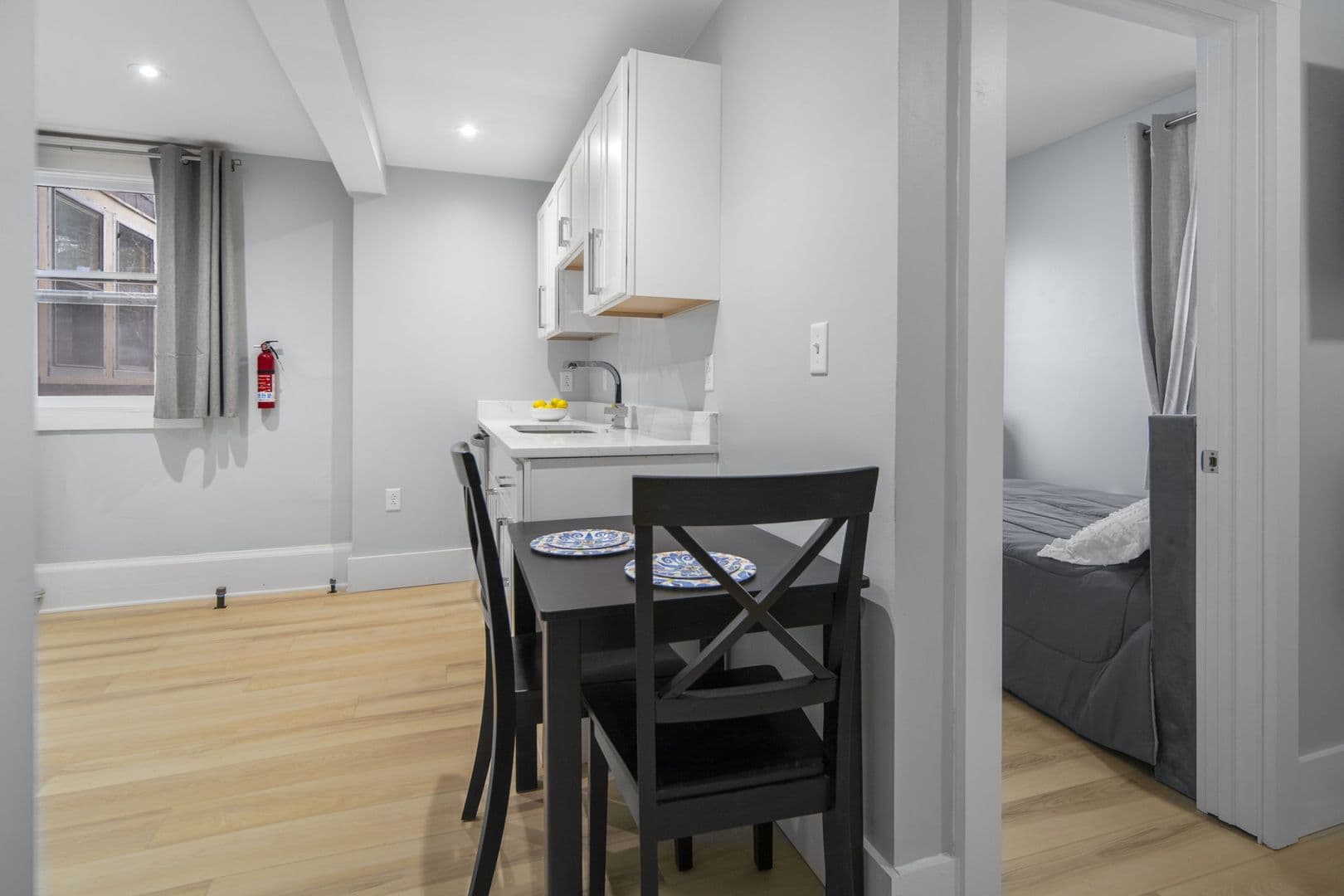 Ithaca Apartment: 104 Harvard Pl