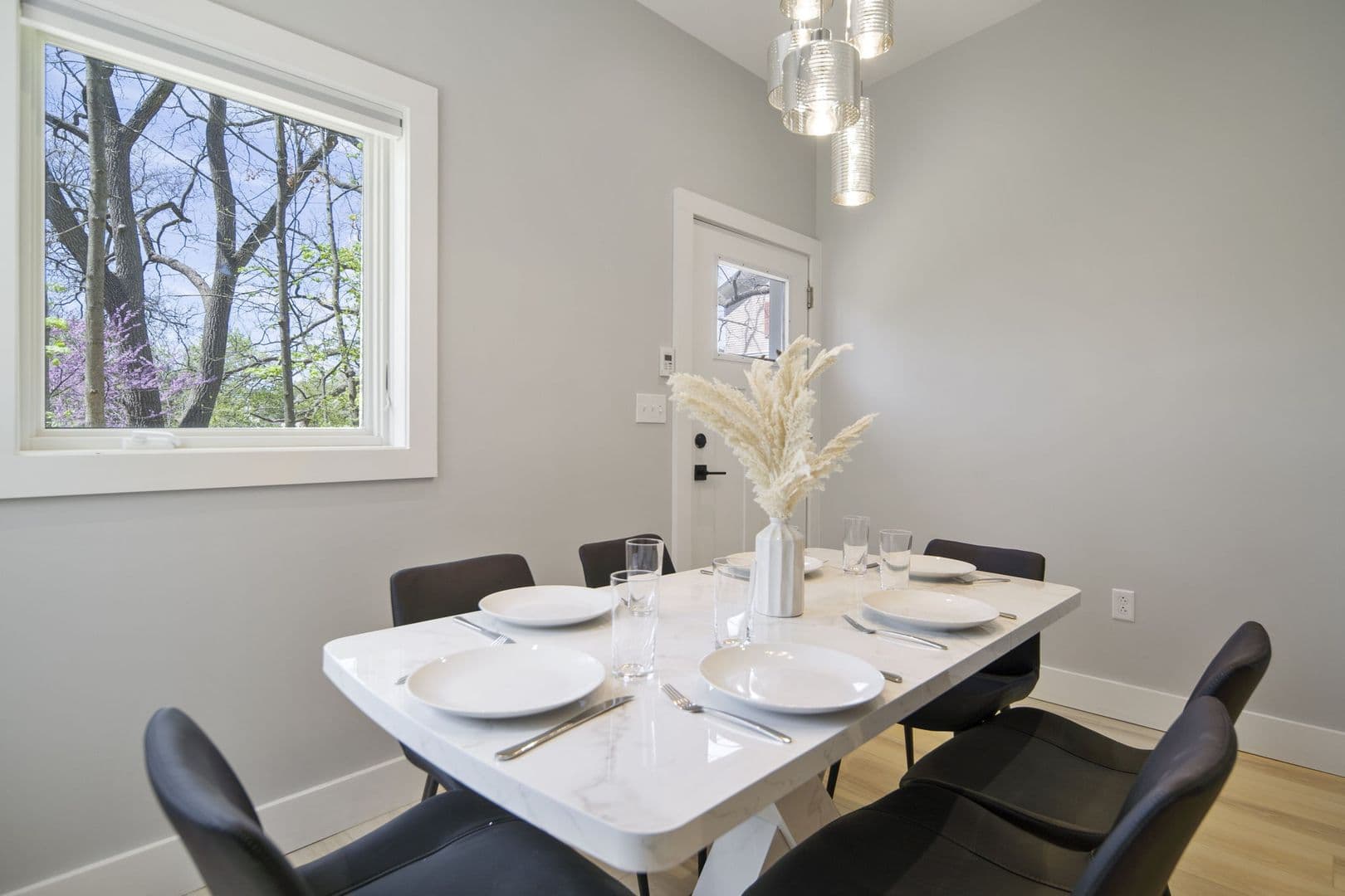 Ithaca Apartment: 601 E State St