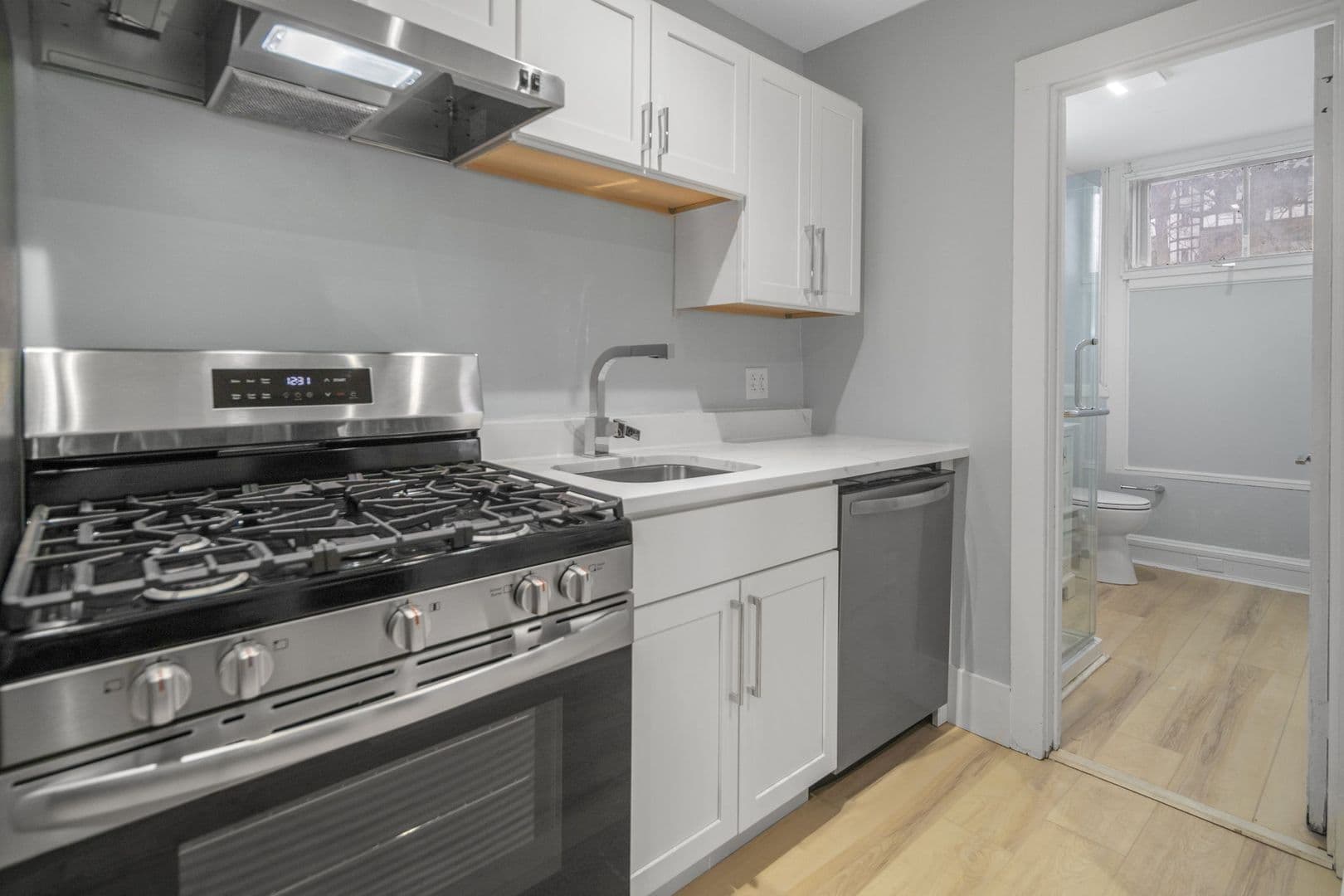 Ithaca Apartment: 504 Stewart Ave