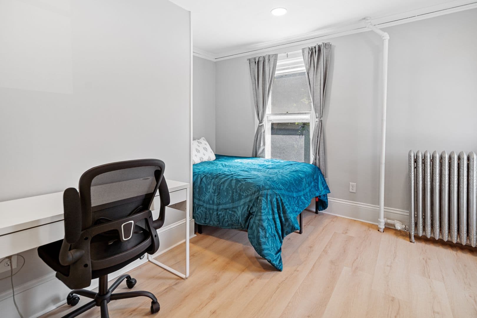 Ithaca Apartment: 202 Stewart Ave
