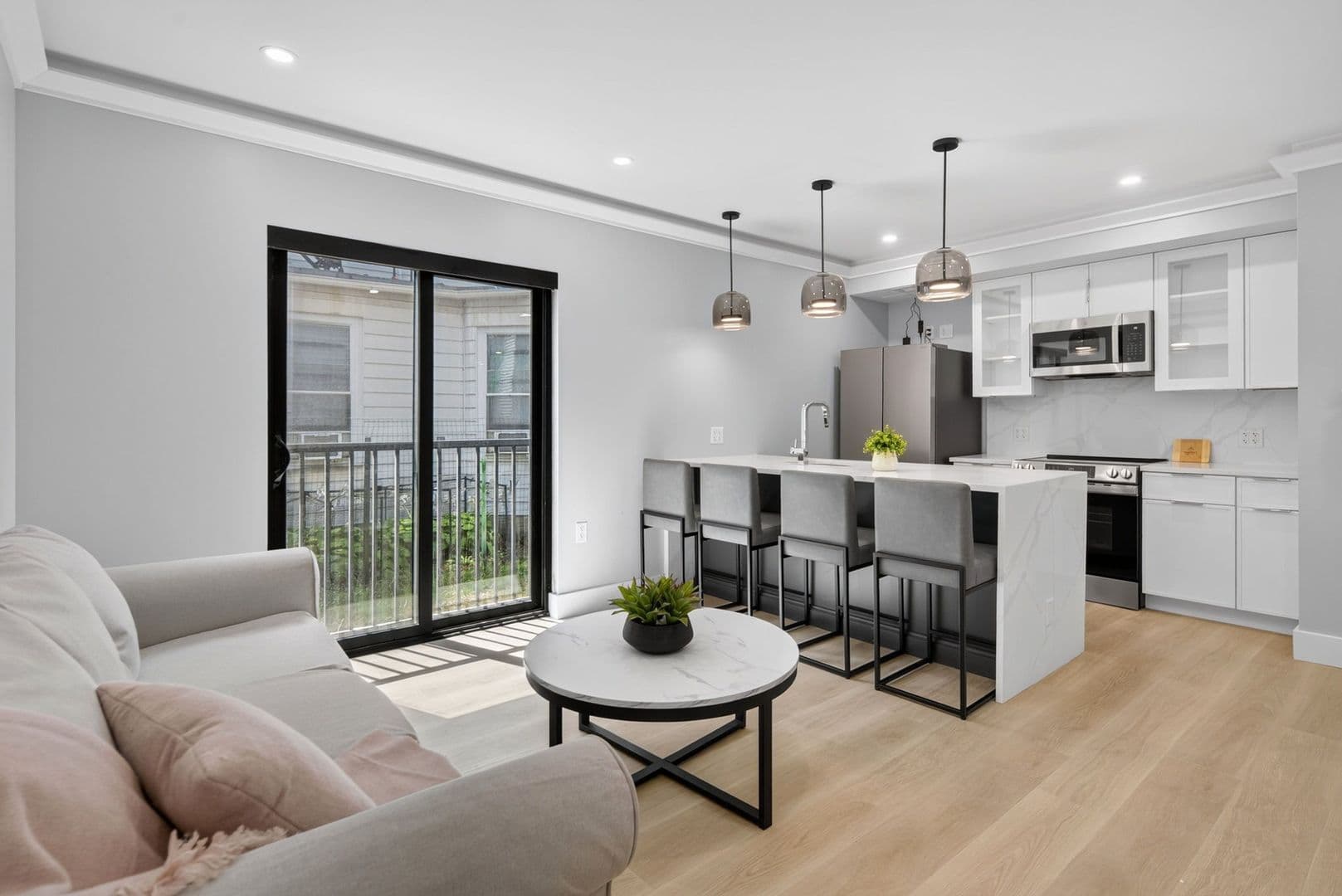 Ithaca Apartment: 201 Oak Avenue
