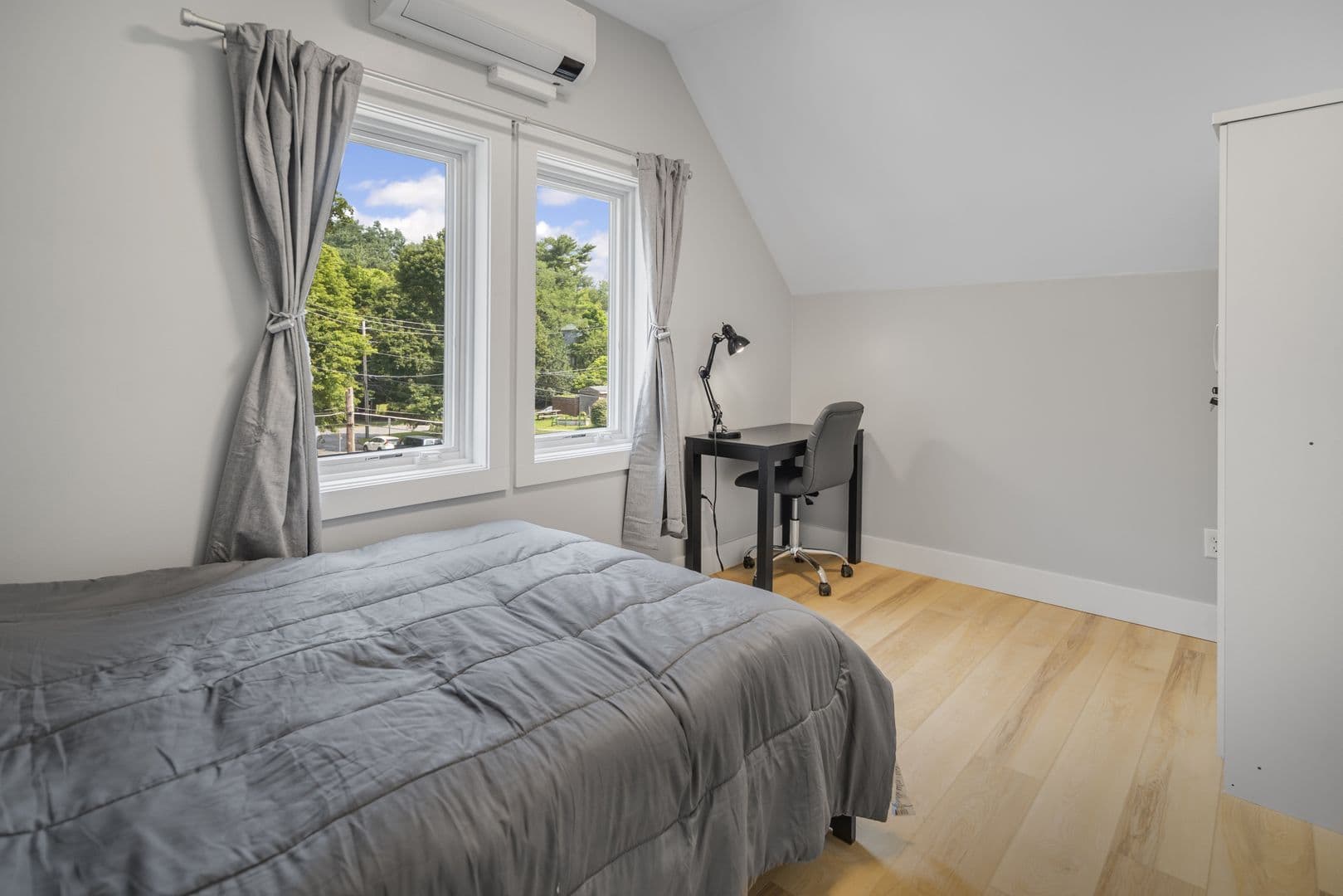 Ithaca Apartment: 200 Highland Ave