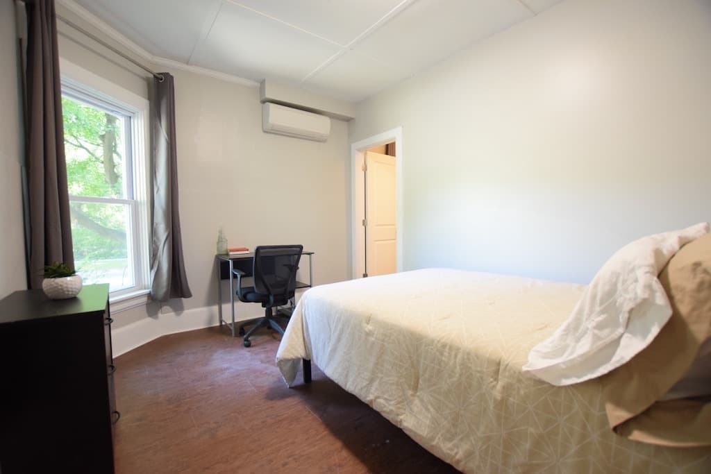 Ithaca Apartment: 1002 N. Aurora St.