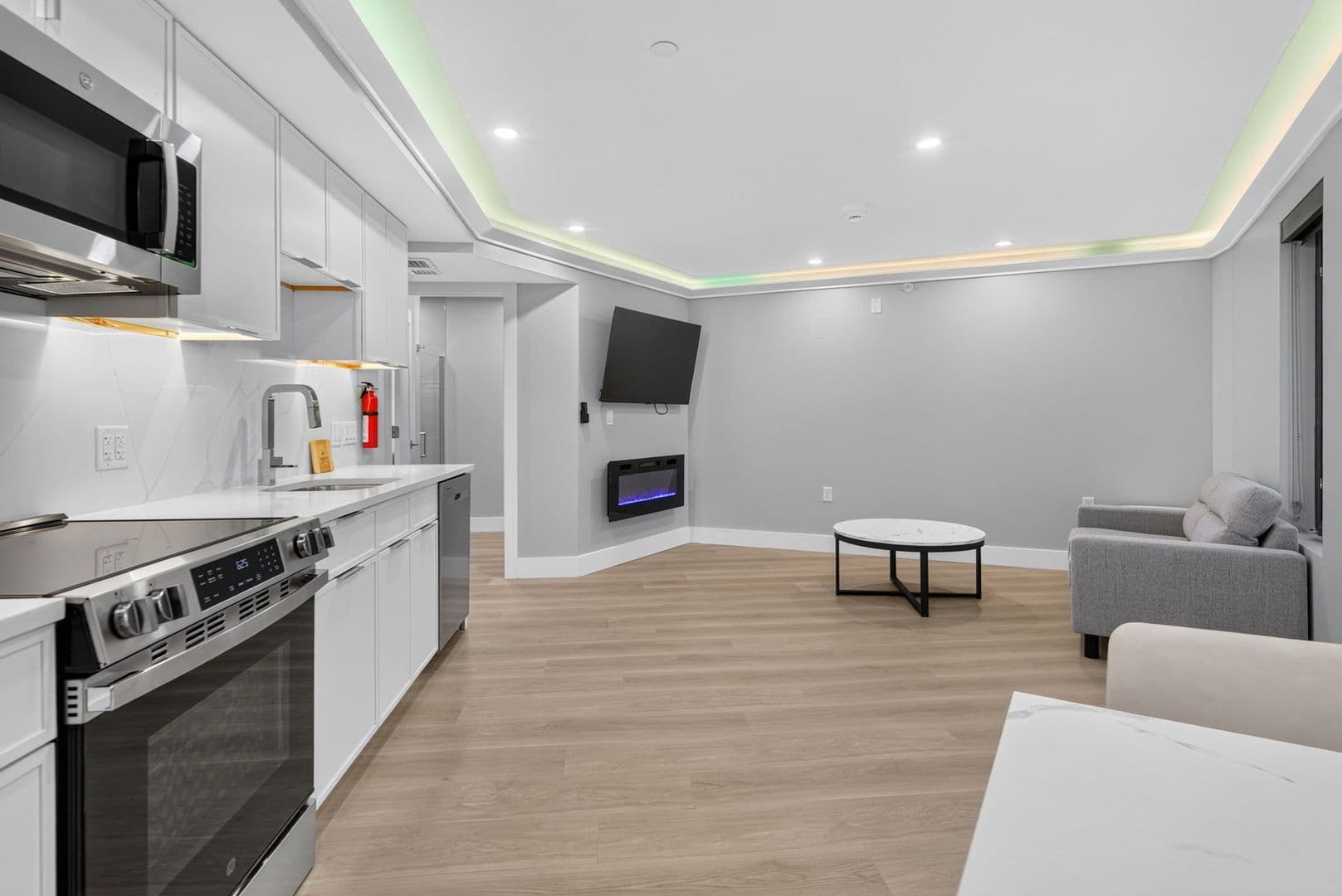 Ithaca Apartment: 201 Oak Avenue
