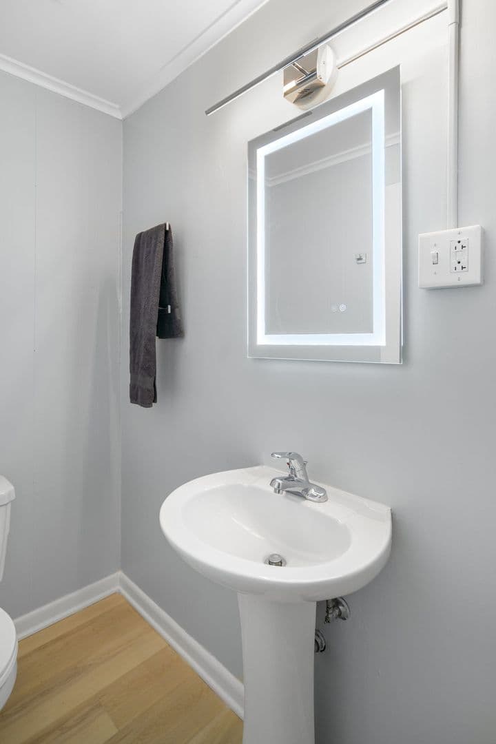 Ithaca Apartment: 104 Harvard Pl