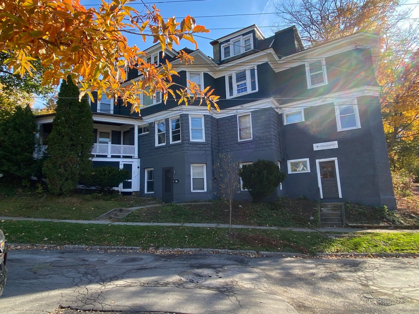 Ithaca Apartment: 609 E State St