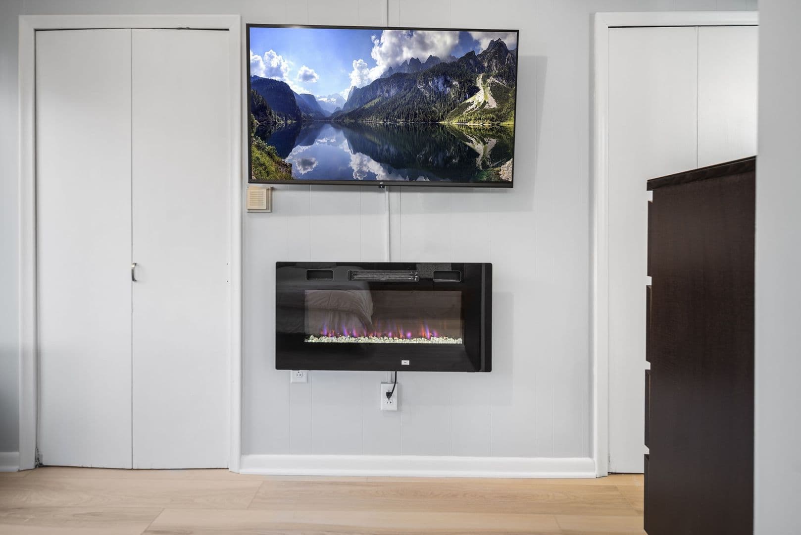 Ithaca Apartment: 104 Harvard Pl