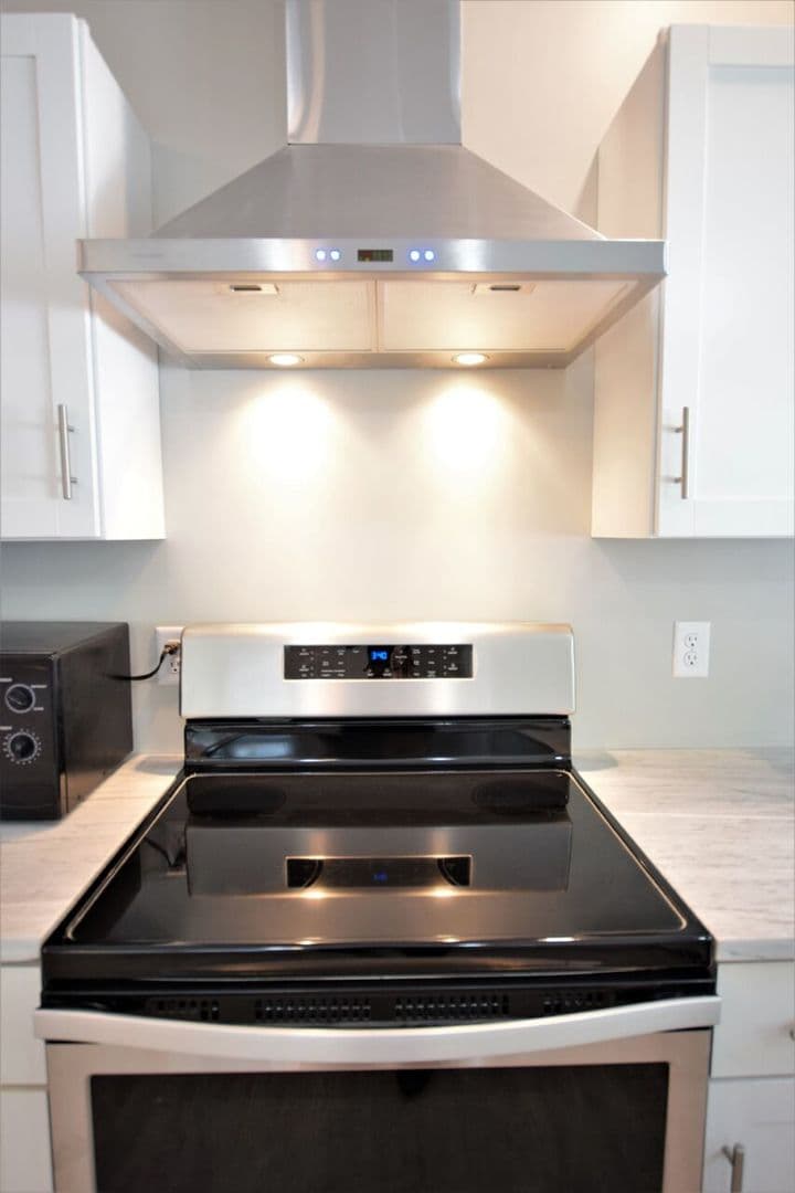 Ithaca Apartment: 217 Columbia St.