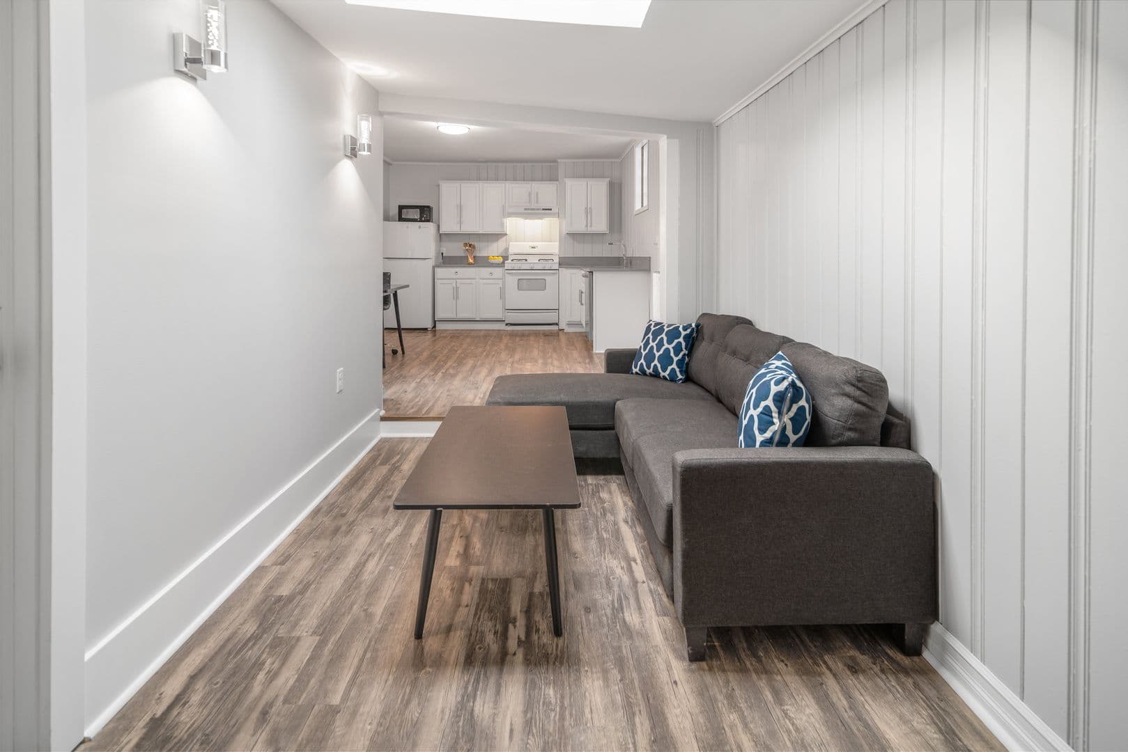 Ithaca Apartment: 1005 - 1007 N Aurora St