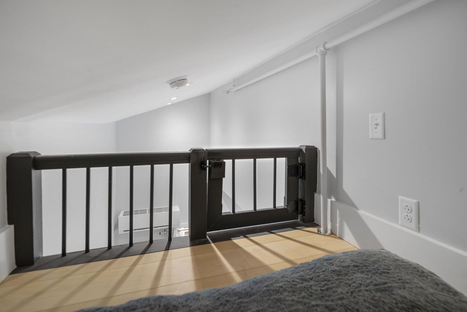 Ithaca Apartment: 504 Stewart Ave