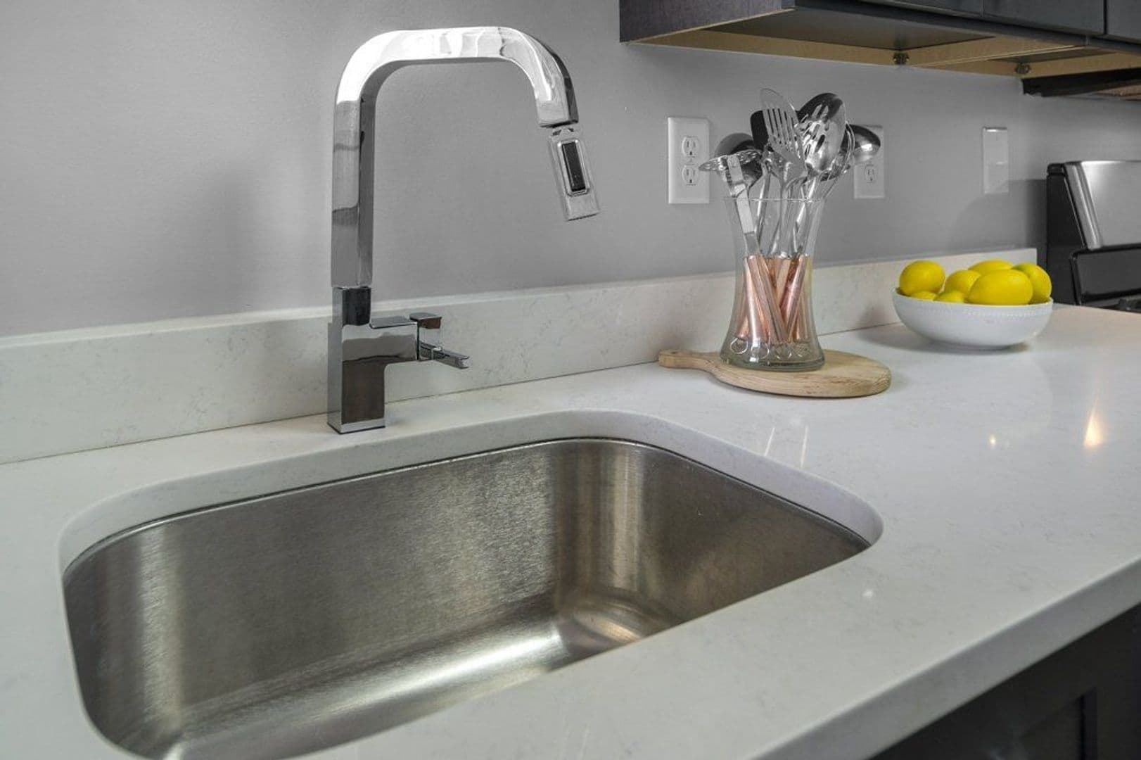 Ithaca Apartment: 105 Highland Place